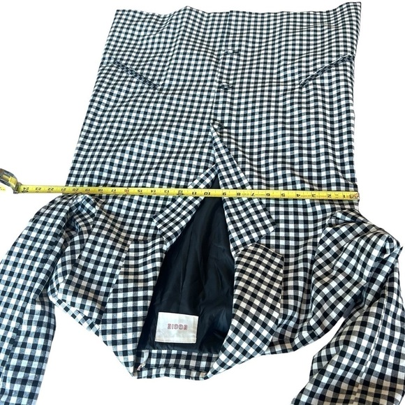 Eggie Gingham Checkered Oversized Jacket in Black and White Size Medium - Picture 5 of 11